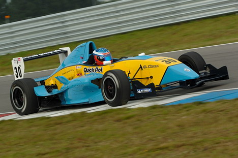 Steffen Møller er eneste danske kører der har scoret point i dette års Formel Renault 2,0 NEC mesterskab.